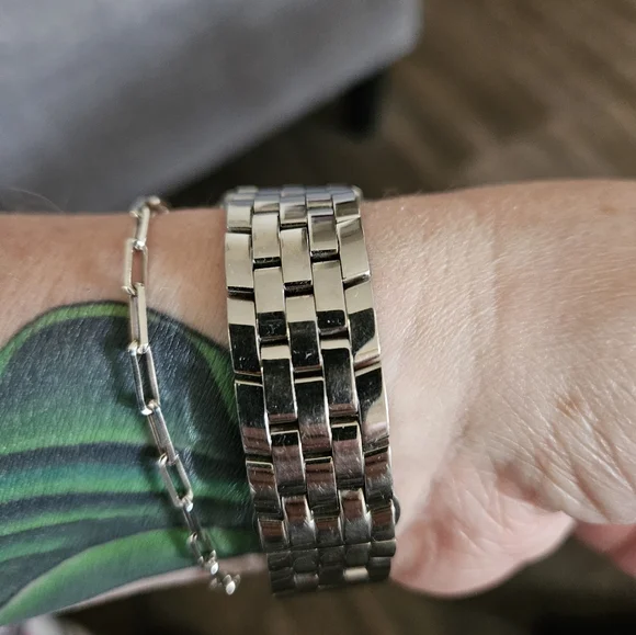 Silver Bulova Watch - Picture 3 of 5